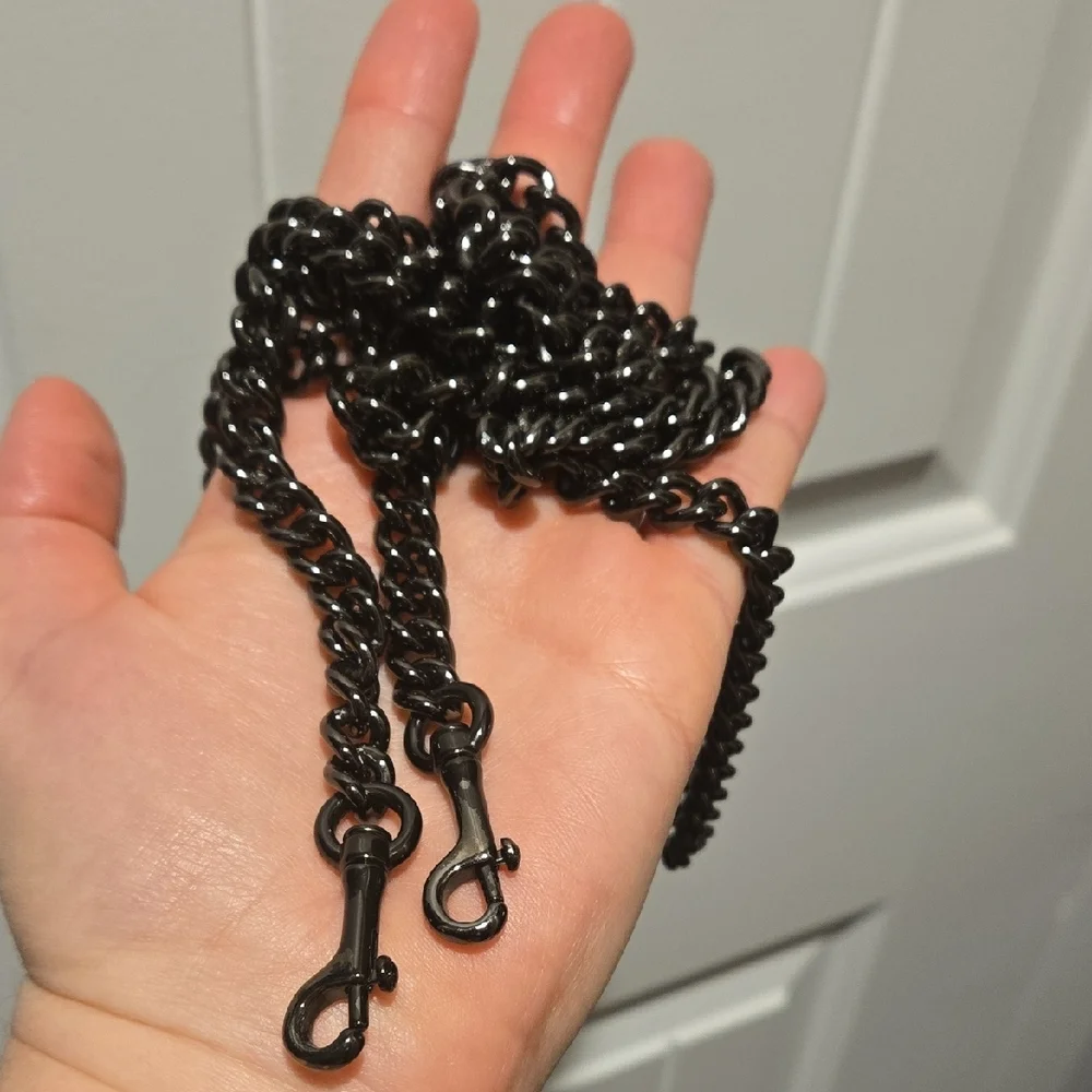 Blue Leather Shoulder Bag with C-Clasp - Picture 13 of 13